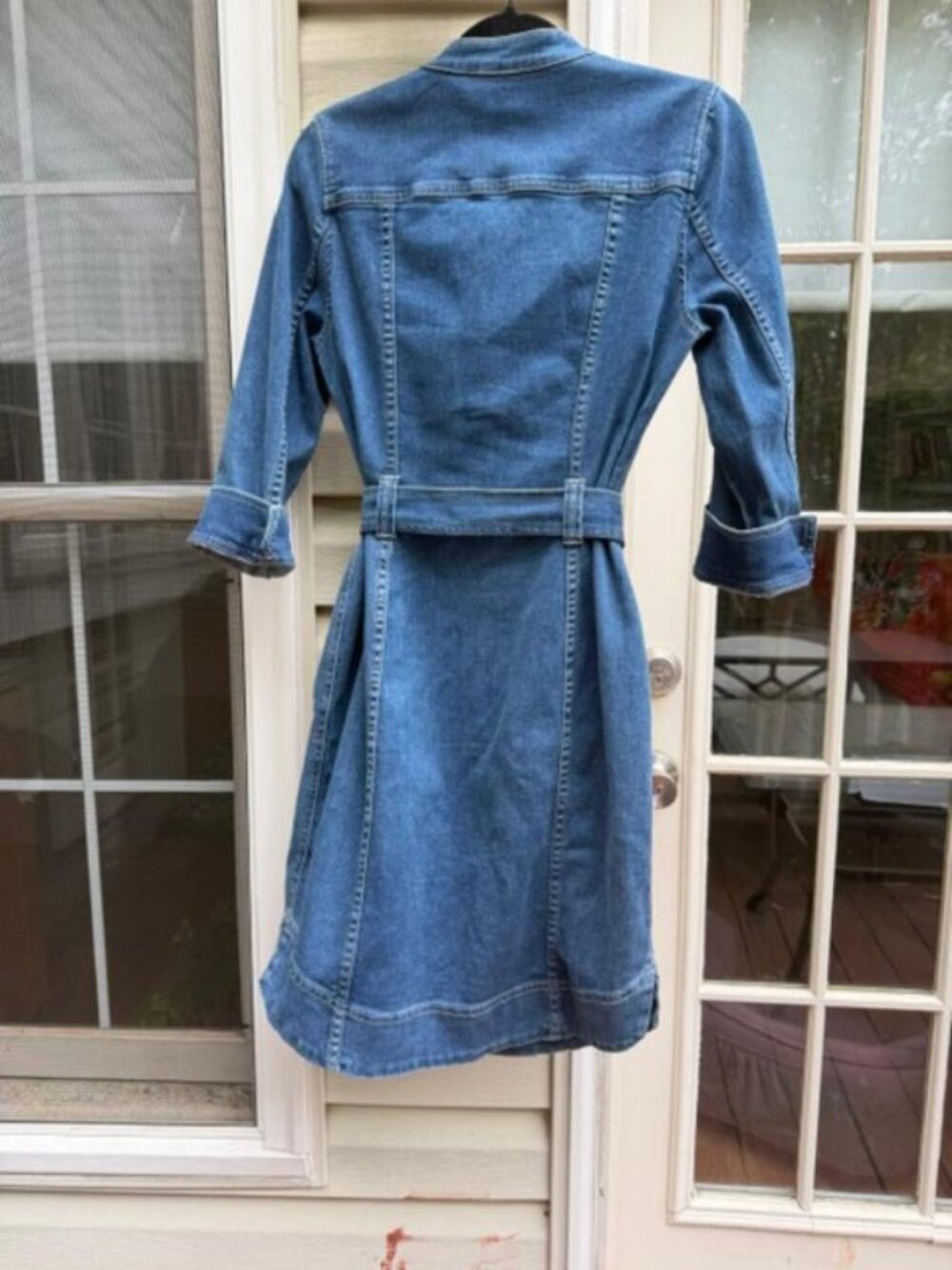 WHITE HOUSE BLACK MARKET (WHBM) Denim Belted Button Shirt Stretch Dress, Size 6 - Picture 4 of 7